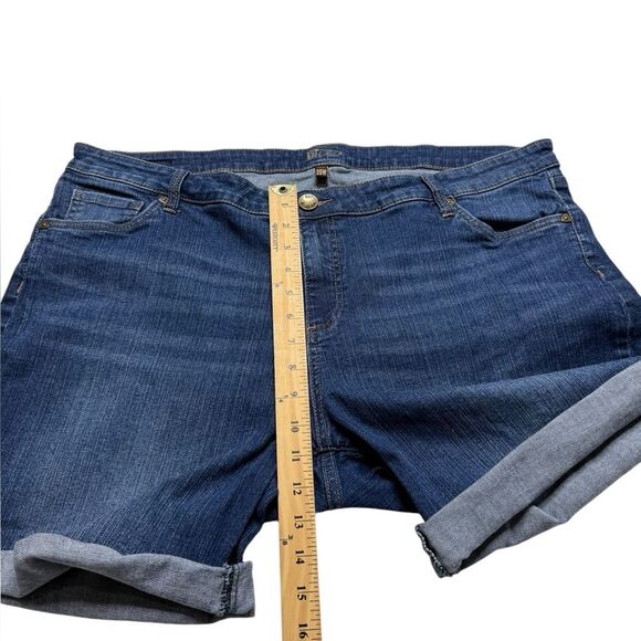 Kut from the Kloth Denim Shorts Blue Plus Size 20W - Picture 6 of 15